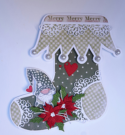 Dutch-Doobadoo-Card-Art-Stockings