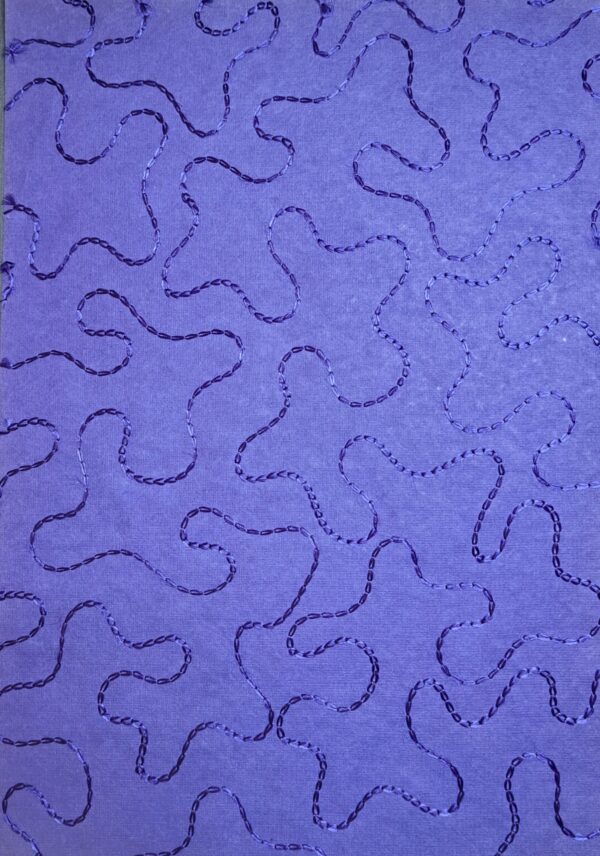 Geborduurd blauw met blauw Geborduurd blauw met blauw